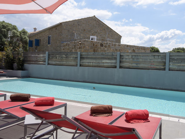 Piscine chauffée en Corse du Sud