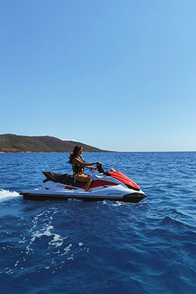 Jet ski à l'hôtel en Corse de Sud